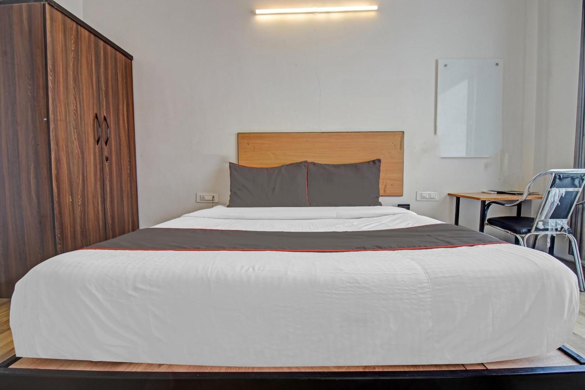 Super Townhouse Kachnar House Vikas Nagar Hotel Hasanganj Exterior photo